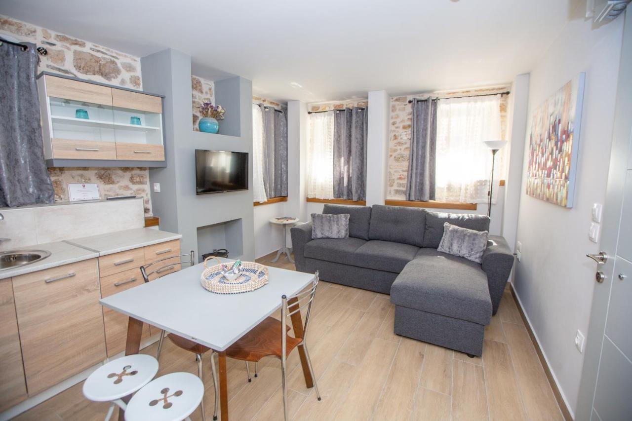 Οniro Comfort Living Ioannina Exterior photo